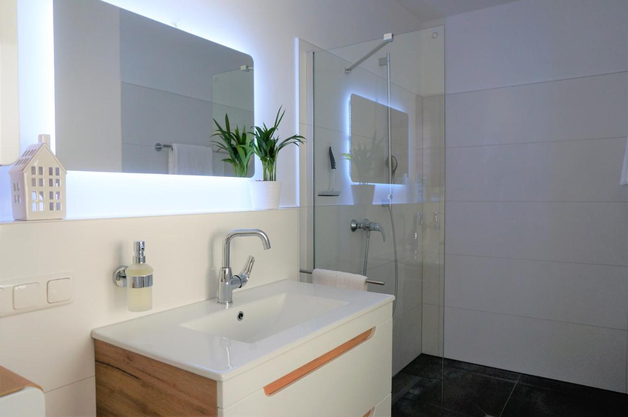 Mein Apartment, Stars Mit Balkon Und Klima Fuer Bis Zu 4 Personen Frankenthal  Exteriör bild