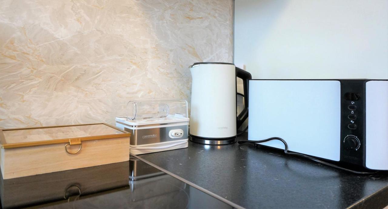 Mein Apartment, Stars Mit Balkon Und Klima Fuer Bis Zu 4 Personen Frankenthal  Exteriör bild