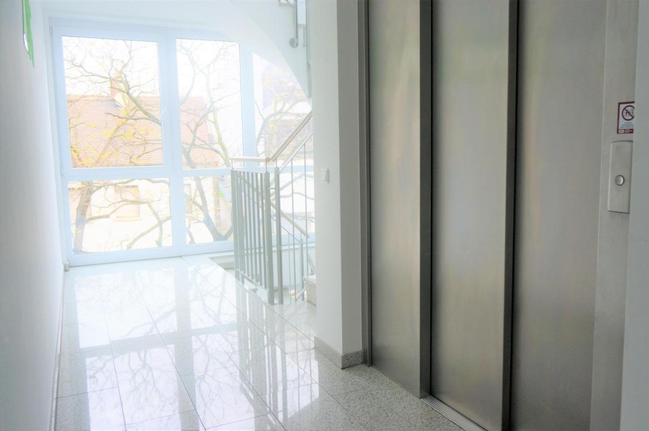 Mein Apartment, Stars Mit Balkon Und Klima Fuer Bis Zu 4 Personen Frankenthal  Exteriör bild