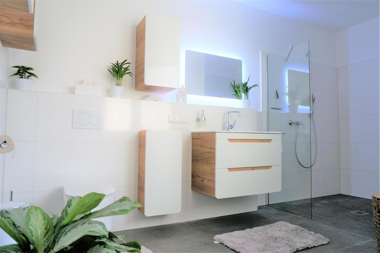 Mein Apartment, Stars Mit Balkon Und Klima Fuer Bis Zu 4 Personen Frankenthal  Exteriör bild