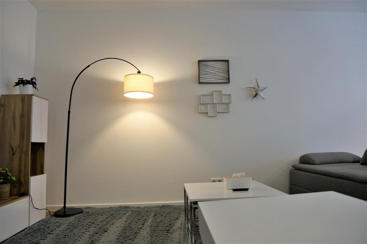 Mein Apartment, Stars Mit Balkon Und Klima Fuer Bis Zu 4 Personen Frankenthal  Exteriör bild